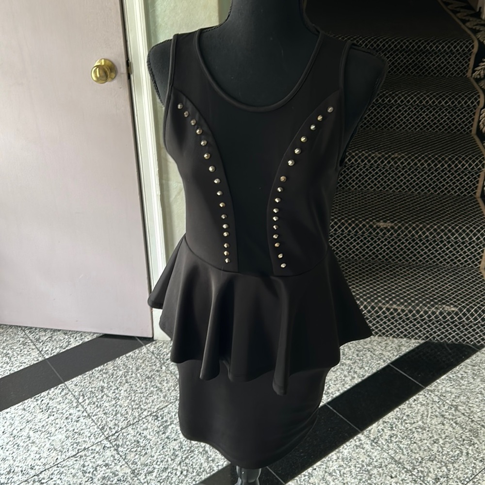 LF Little black dress size 12